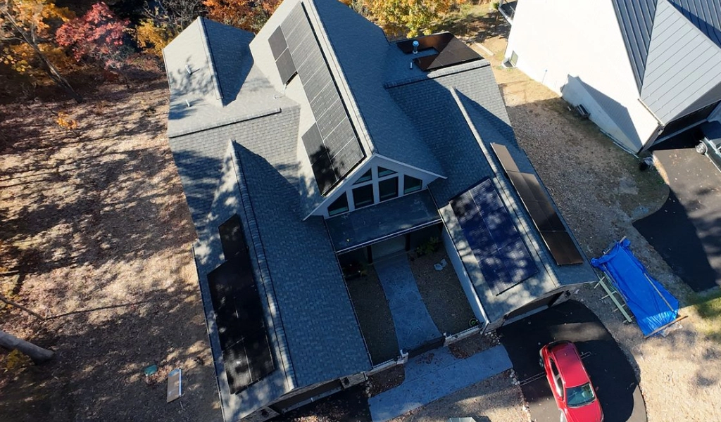 Aerial view of solar project on Waterside Lane in Cross Junction, VA.
